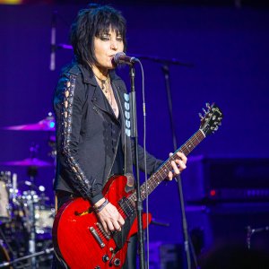 I Hate Myself for Loving You Piano Song