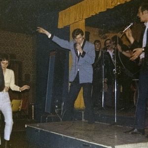 Merry Christmas Everyone Piano Song