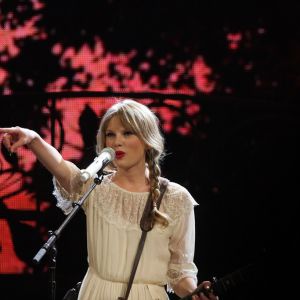 invisible string Piano Song